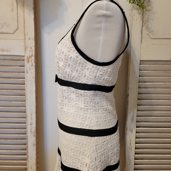 Juicy Couture Felicity fit flare lace dress size 6 - Picture 6 of 16